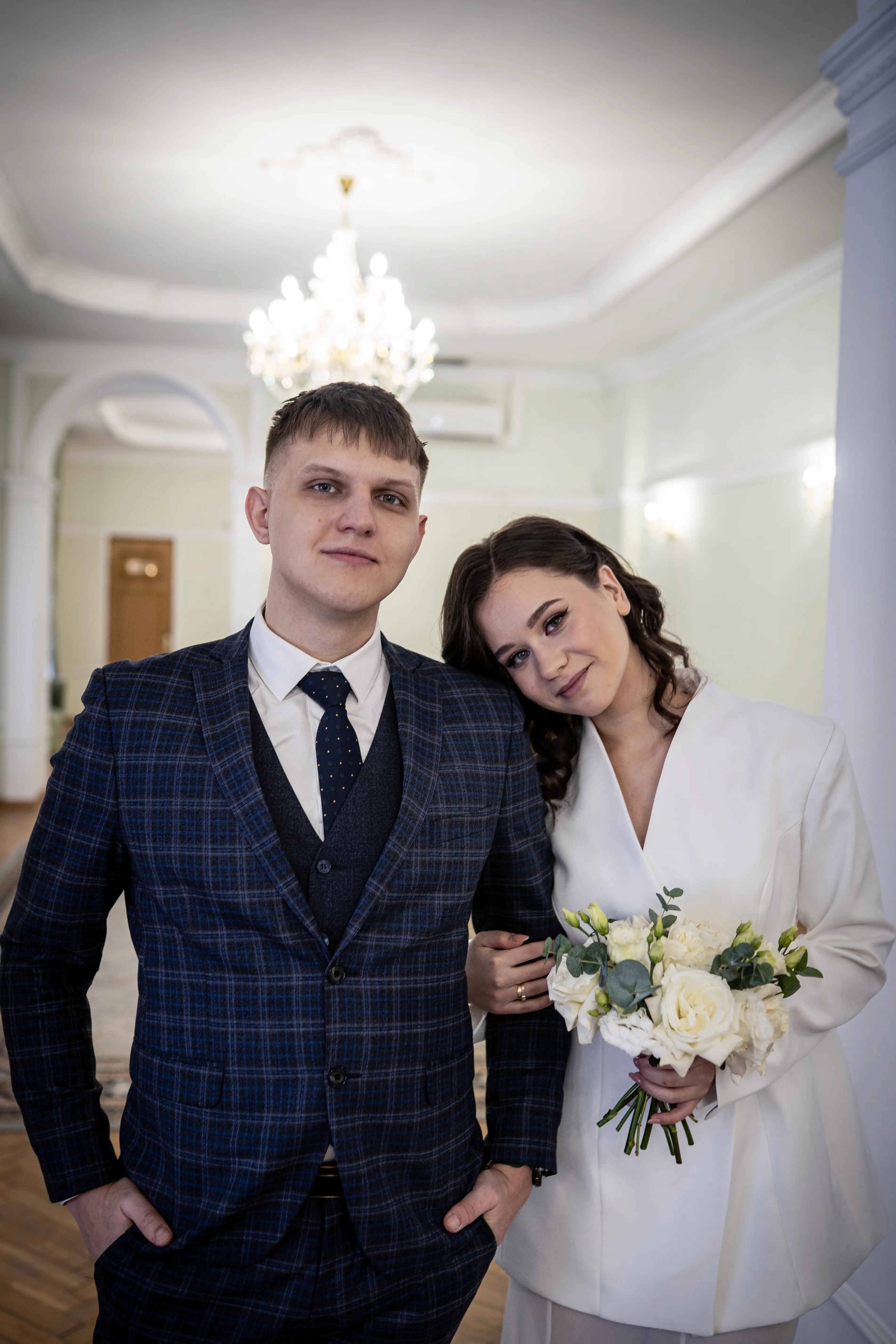 Александр и Вероника в ЗАГСе вдвоём